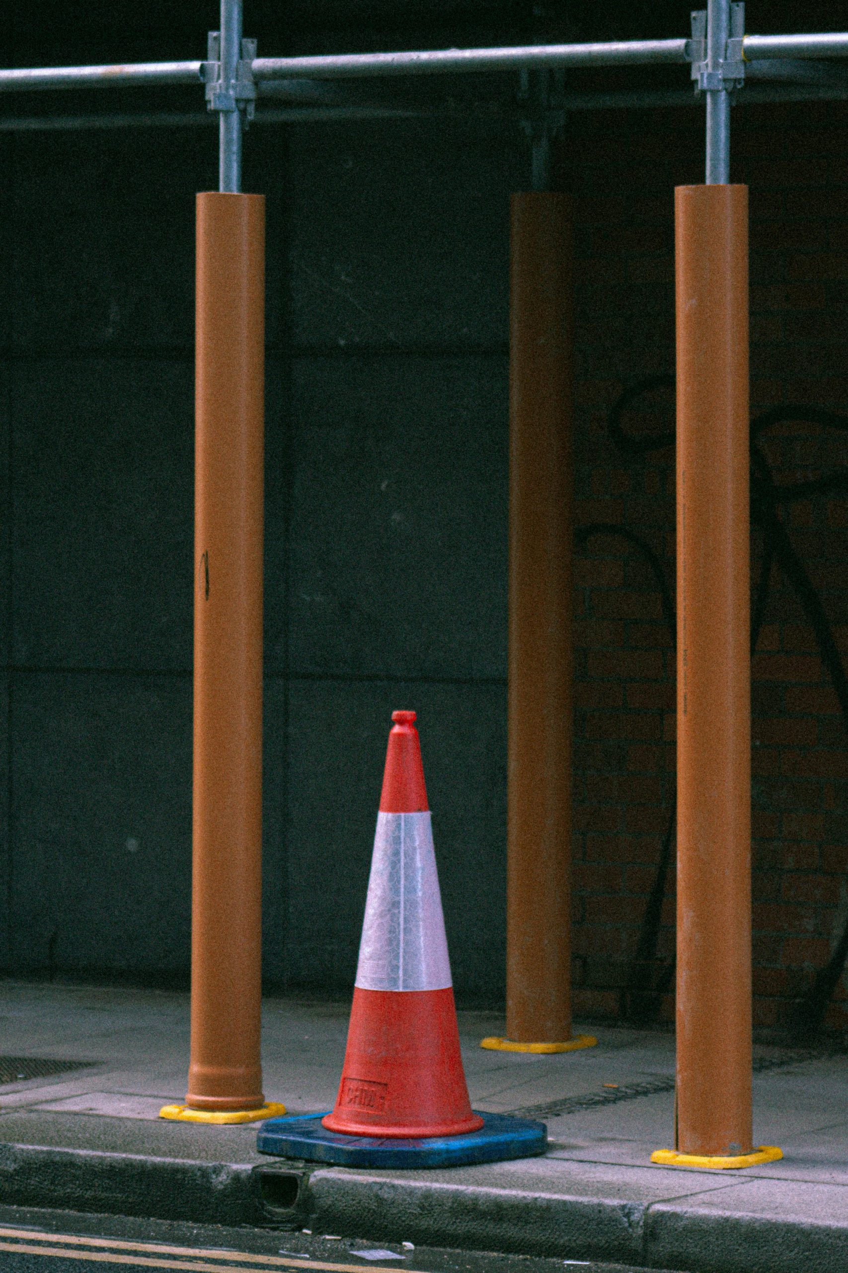 TRAFFIC CONE - RED H750MM - Image 5